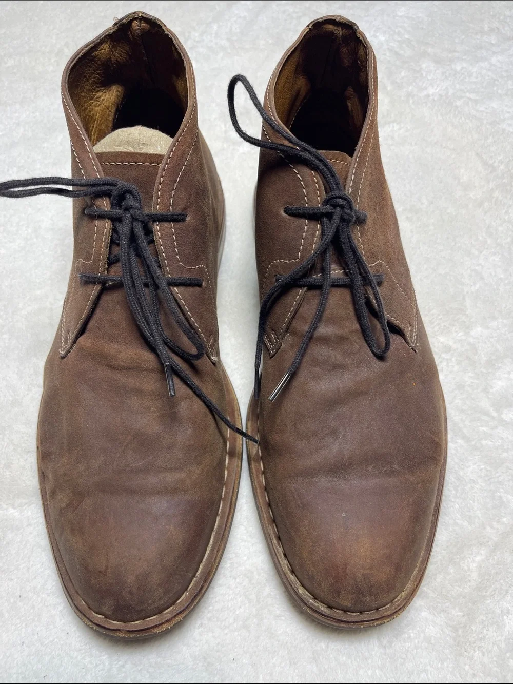 Trask Brown Suede Chukka Boots with Black Laces Size 8.5 Men’s